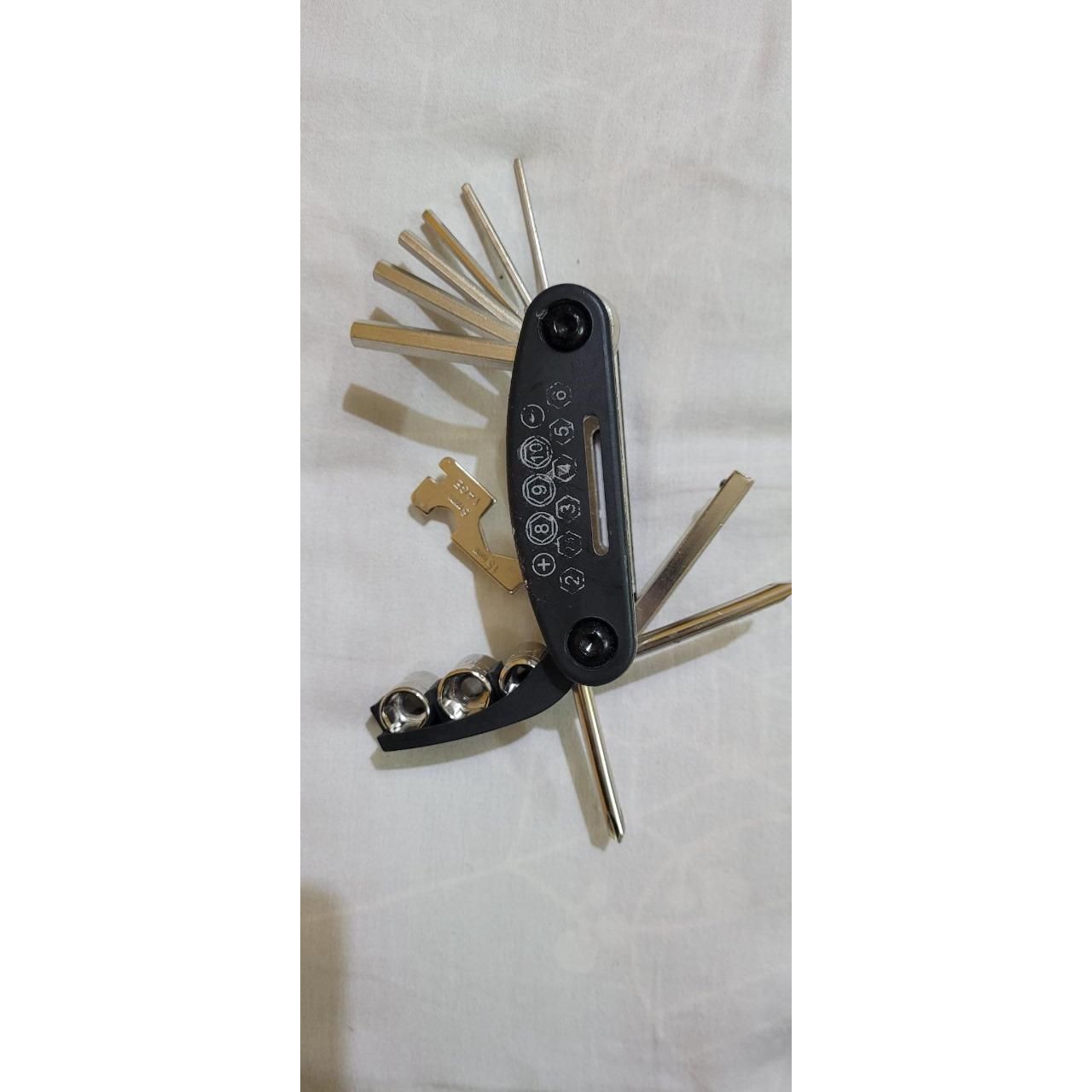 16 IN 1 Multi-Purpose Key Spoke Wrench Repair Tool Kit